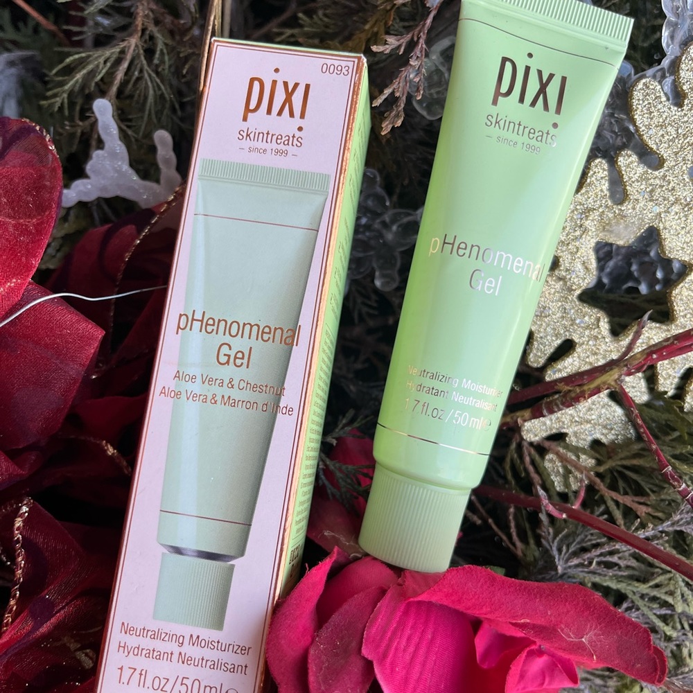 Pixi skintreats Phenomenal Gel Neutralizing moisturizer 1.7 oz.